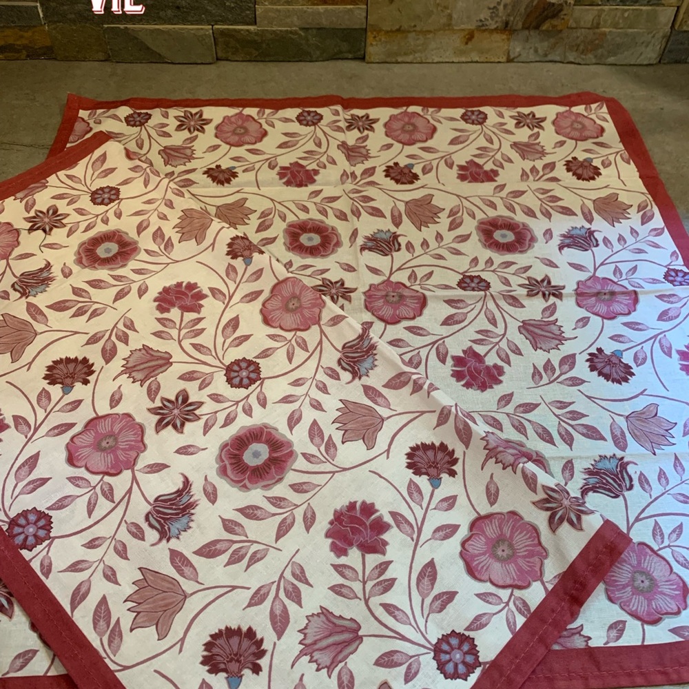 Patina Vie Cloth Napkins Set Of 2 Pack Floral Design 20" x 20"